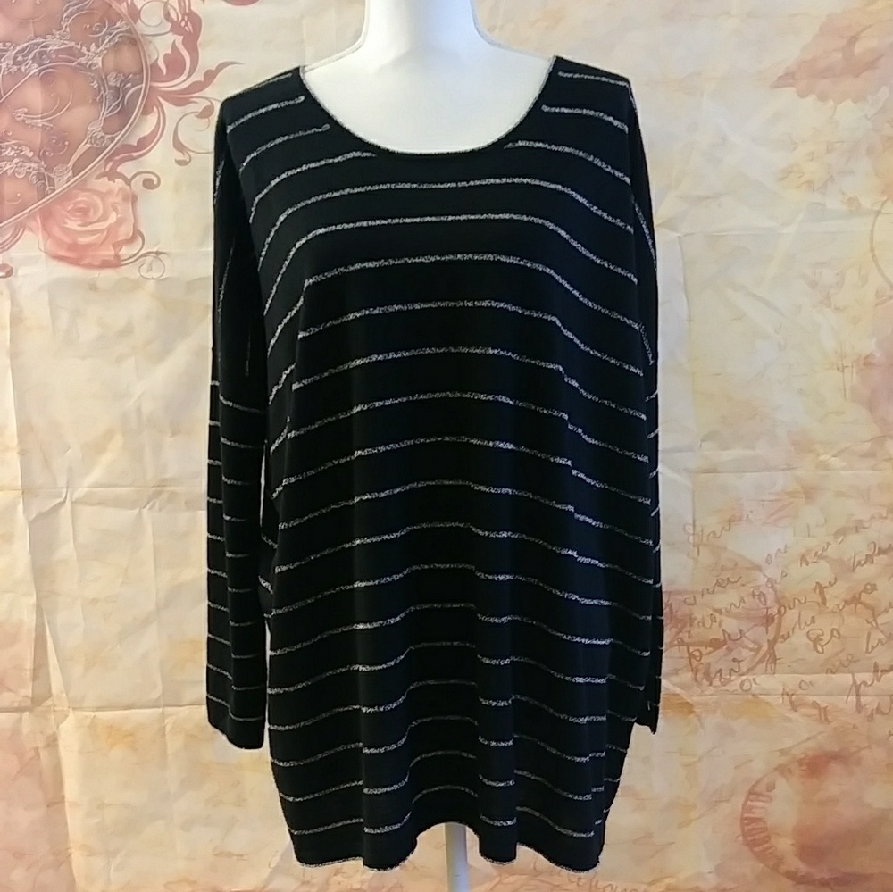 J Jill black loose fit sweater Medium Angora/Wool